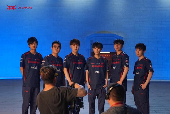 强烈反应 强烈反应